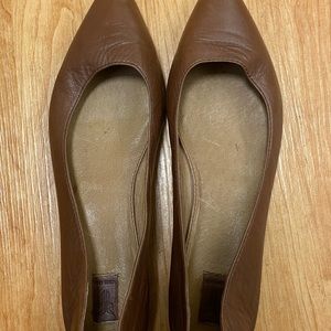 Frye 8.5 leather flats